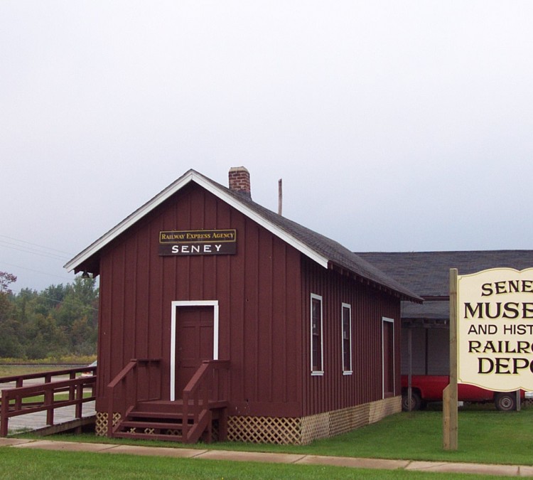 seney-museum-historic-depot-photo